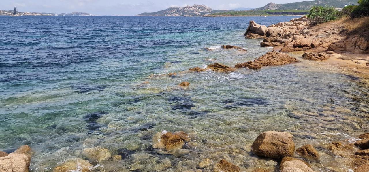Appartamento Con Piscina - Luna Ruja Palau Exteriér fotografie
